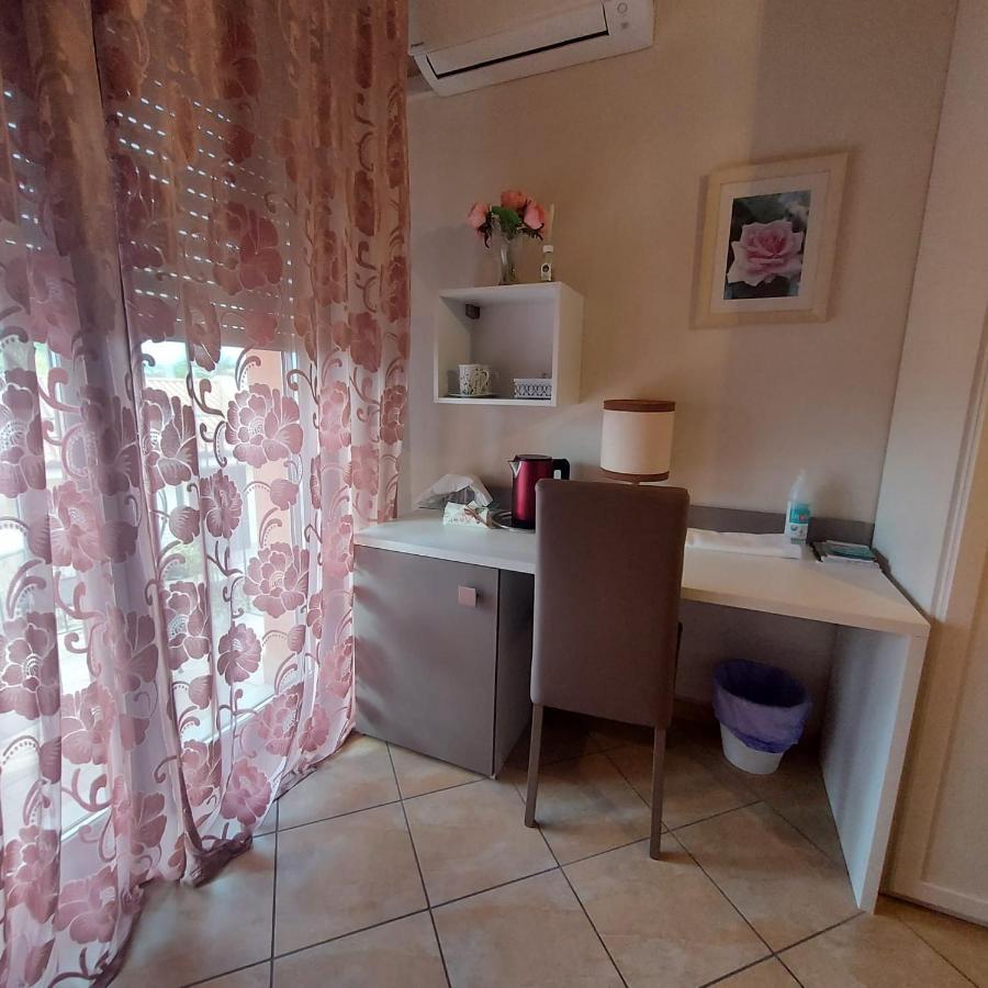 B&B Come A Casa Citta Sant'Angelo Exterior photo